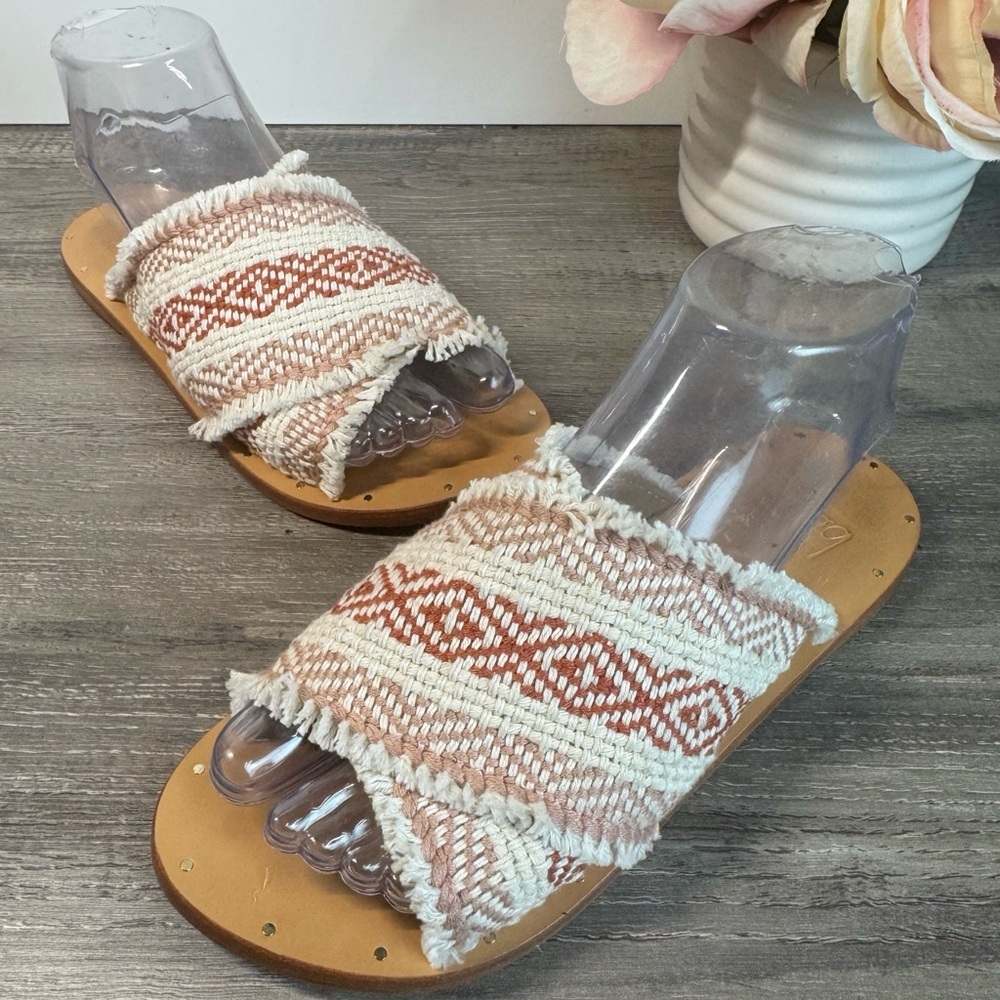 BEEK handmade Women's Slides tapestry boho size 6 EUC - Picture 4 of 13